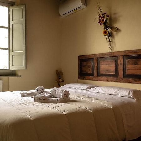 Agriturismo L'Olmo San Gimignano Esterno foto