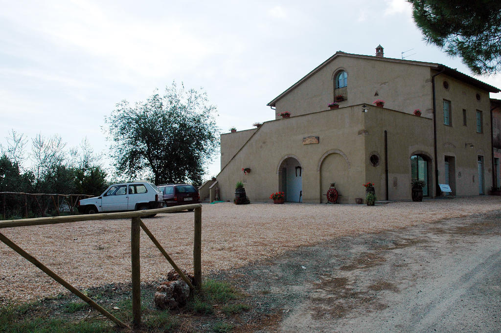 Agriturismo L'Olmo San Gimignano Esterno foto